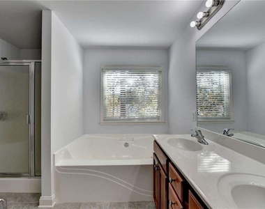 2104 Nelms Pointe Landing - Photo Thumbnail 20