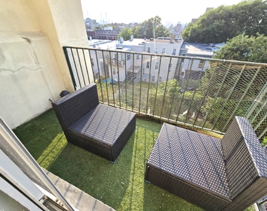 25-40 37th Street - Photo Thumbnail 2