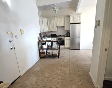 25-40 37th Street - Photo Thumbnail 4