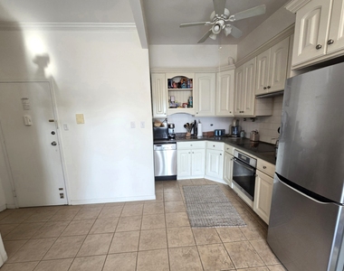 25-40 37th Street - Photo Thumbnail 3