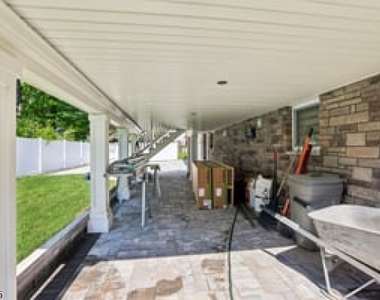 50 Lincoln Pl - Photo Thumbnail 18