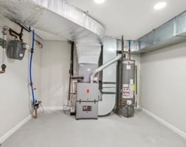 50 Lincoln Pl - Photo Thumbnail 10