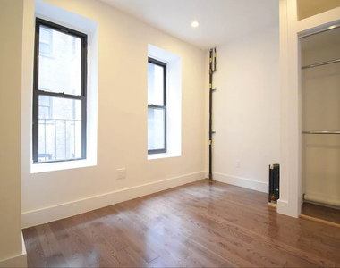 4 St Nicholas Terrace - Photo Thumbnail 3