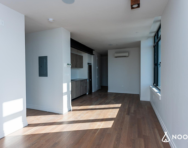 260 Knickerbocker Avenue - Photo Thumbnail 4