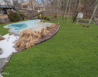 107 Shenandoah Boulevard - Photo Thumbnail 25