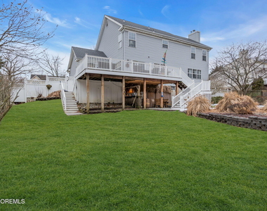 107 Shenandoah Boulevard - Photo Thumbnail 16