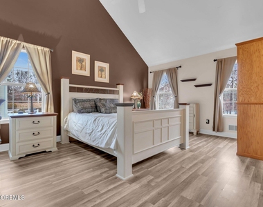 107 Shenandoah Boulevard - Photo Thumbnail 30