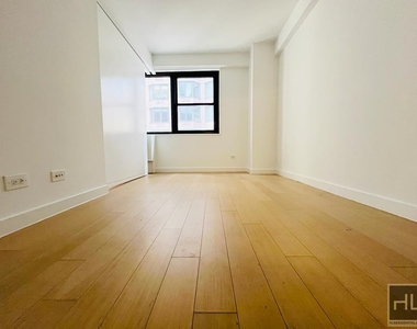 East 39th Street - Photo Thumbnail 3