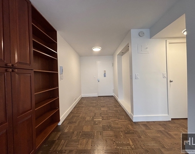 East 63 Street - Photo Thumbnail 1