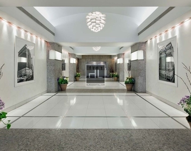 West 34th Street - Photo Thumbnail 4