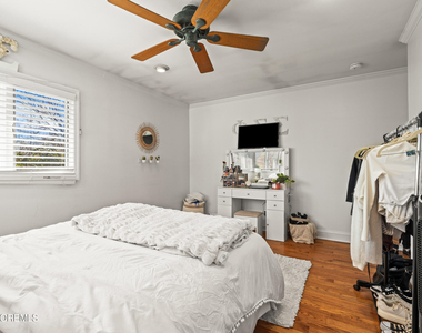 41 Poplar Avenue - Photo Thumbnail 23