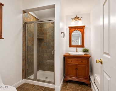 41 Poplar Avenue - Photo Thumbnail 19