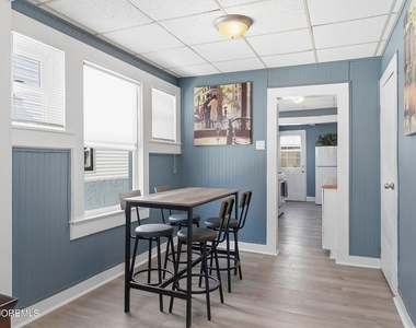 206 16th Avenue - Photo Thumbnail 3