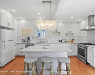 606 3rd Avenue - Photo Thumbnail 13