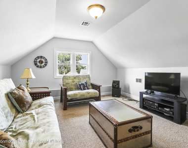 513 Ocean Park Avenue - Photo Thumbnail 25