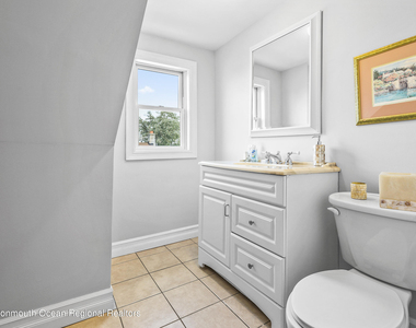 513 Ocean Park Avenue - Photo Thumbnail 28