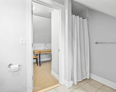 513 Ocean Park Avenue - Photo Thumbnail 29