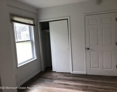 154 Vansant Avenue - Photo Thumbnail 5