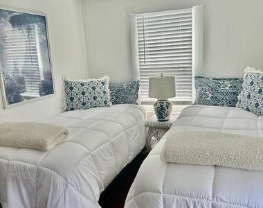 312 Boston Boulevard - Photo Thumbnail 23