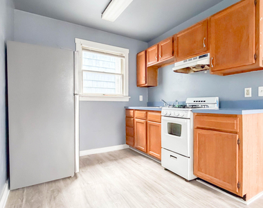 13 Decatur Avenue - Photo Thumbnail 10