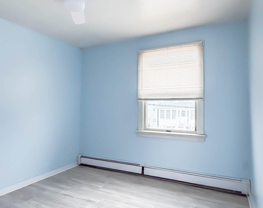 13 Decatur Avenue - Photo Thumbnail 25