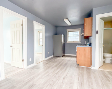 13 Decatur Avenue - Photo Thumbnail 13