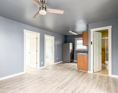 13 Decatur Avenue - Photo Thumbnail 19