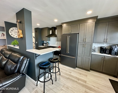 510 Deal Lake Drive - Photo Thumbnail 5