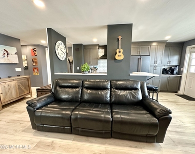 510 Deal Lake Drive - Photo Thumbnail 4
