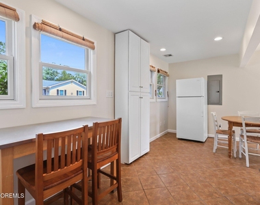 477 Glenwood Avenue - Photo Thumbnail 18