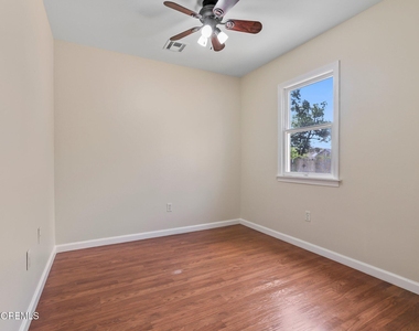 477 Glenwood Avenue - Photo Thumbnail 19