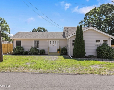 477 Glenwood Avenue - Photo Thumbnail 3