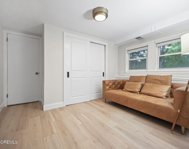 13 Woodland Road - Photo Thumbnail 6