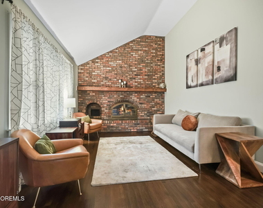 13 Woodland Road - Photo Thumbnail 9