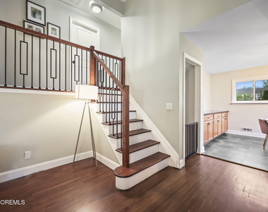 13 Woodland Road - Photo Thumbnail 16