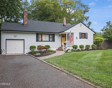 13 Woodland Road - Photo Thumbnail 1
