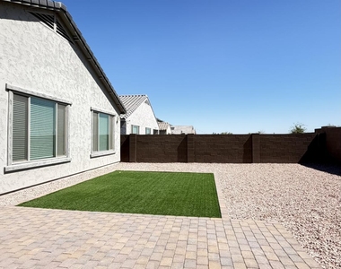 8529 S 67th Drive - Photo Thumbnail 41