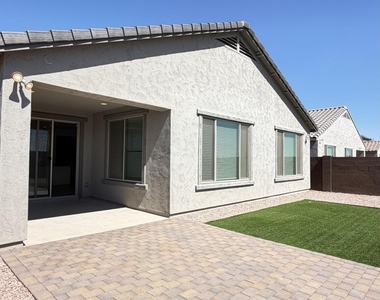 8529 S 67th Drive - Photo Thumbnail 42