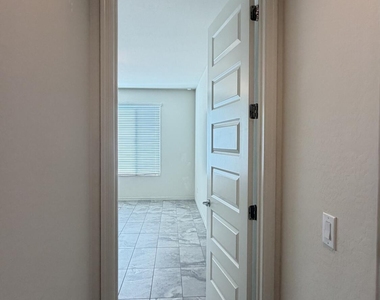 8529 S 67th Drive - Photo Thumbnail 30