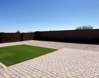 8529 S 67th Drive - Photo Thumbnail 40