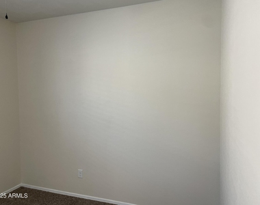3745 N 298th Avenue - Photo Thumbnail 23