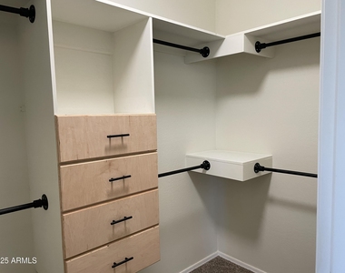 3745 N 298th Avenue - Photo Thumbnail 17