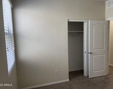 3745 N 298th Avenue - Photo Thumbnail 27