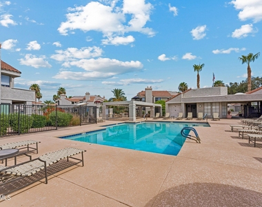 10115 E Mountain View Road - Photo Thumbnail 31