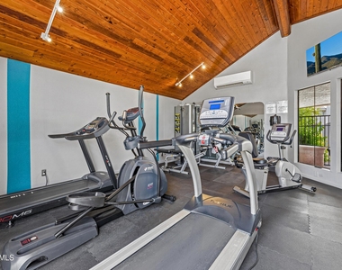 10115 E Mountain View Road - Photo Thumbnail 29