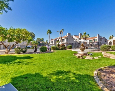 10115 E Mountain View Road - Photo Thumbnail 25