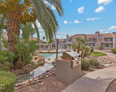 10115 E Mountain View Road - Photo Thumbnail 32