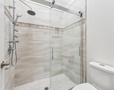 10115 E Mountain View Road - Photo Thumbnail 22