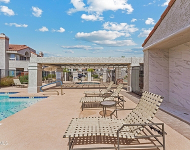 10115 E Mountain View Road - Photo Thumbnail 30