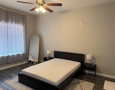 3102 Kings Road - Photo Thumbnail 9